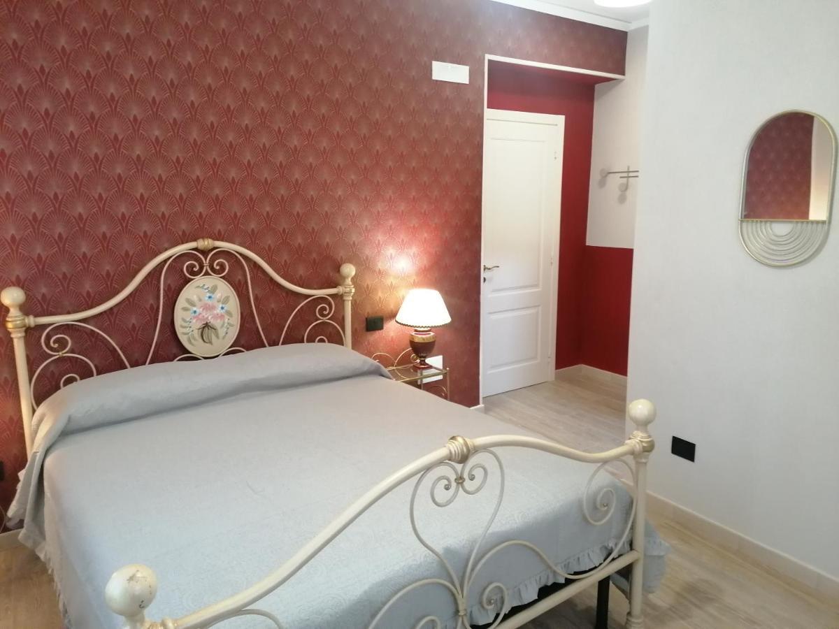 B&B Villa Preziosa Lago Maggiore Lesa Bagian luar foto