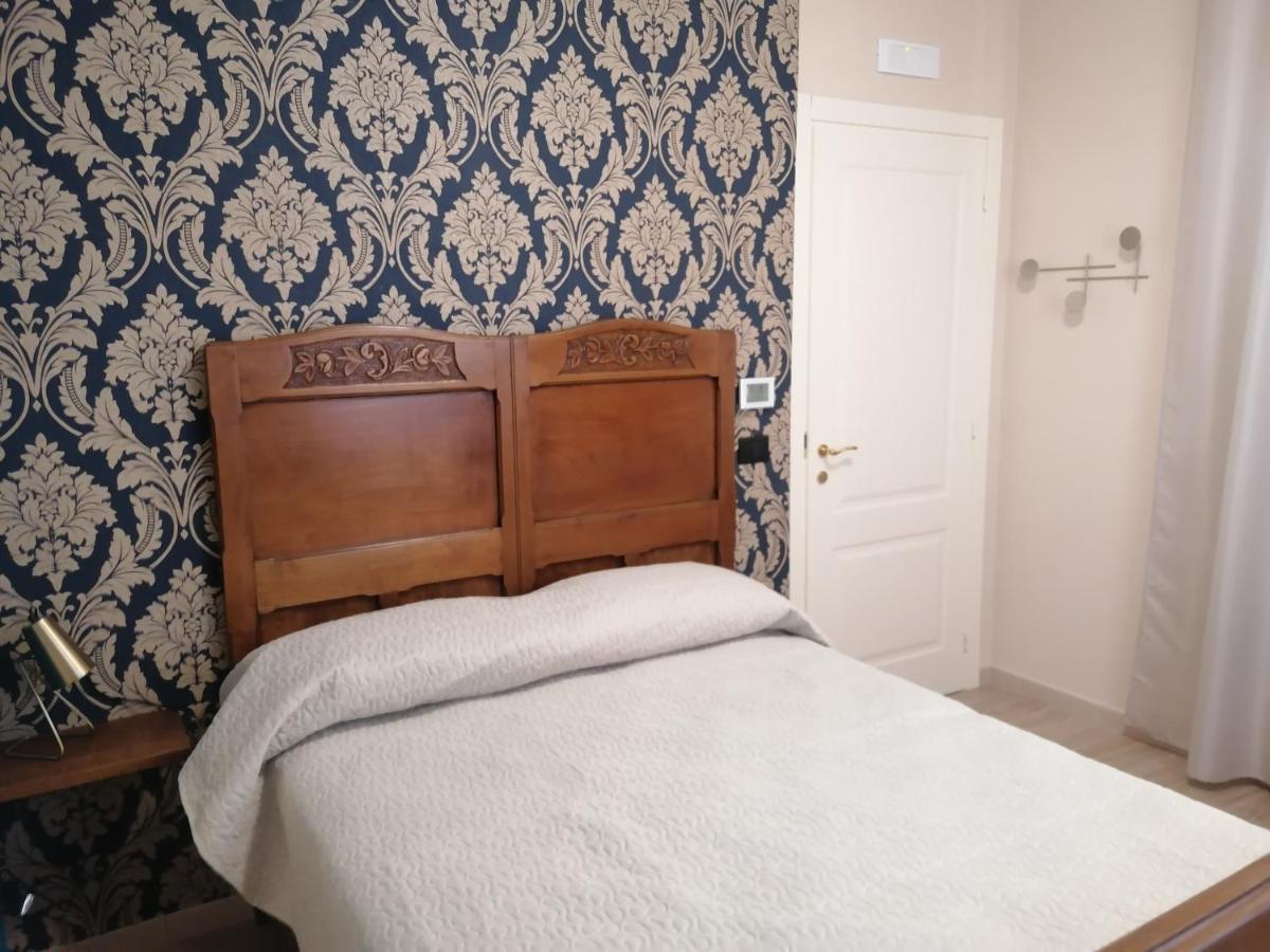 B&B Villa Preziosa Lago Maggiore Lesa Bagian luar foto