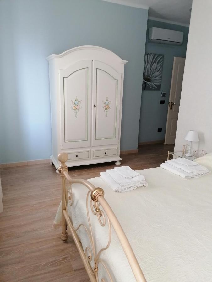 B&B Villa Preziosa Lago Maggiore Lesa Bagian luar foto