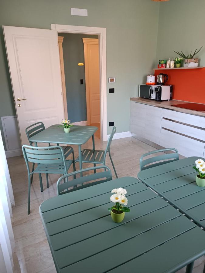 B&B Villa Preziosa Lago Maggiore Lesa Bagian luar foto