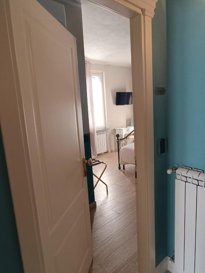 B&B Villa Preziosa Lago Maggiore Lesa Bagian luar foto