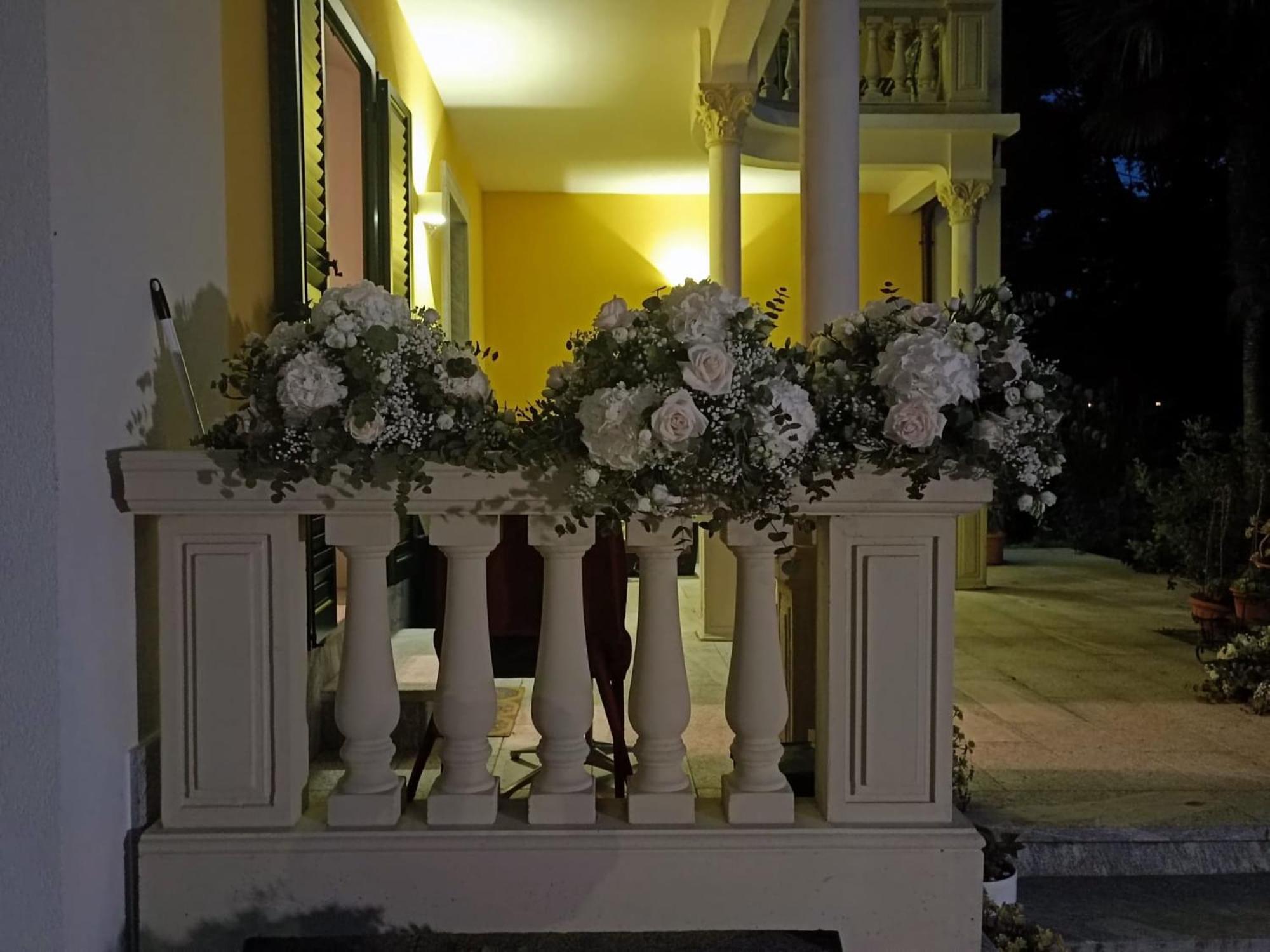 B&B Villa Preziosa Lago Maggiore Lesa Bagian luar foto