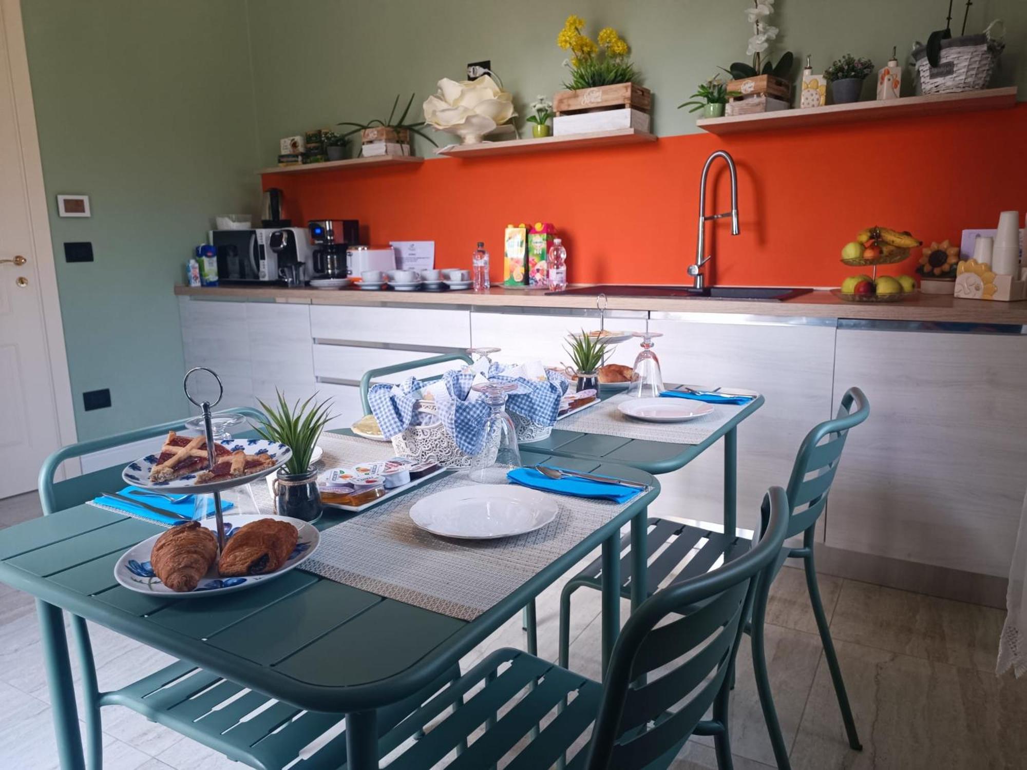 B&B Villa Preziosa Lago Maggiore Lesa Bagian luar foto
