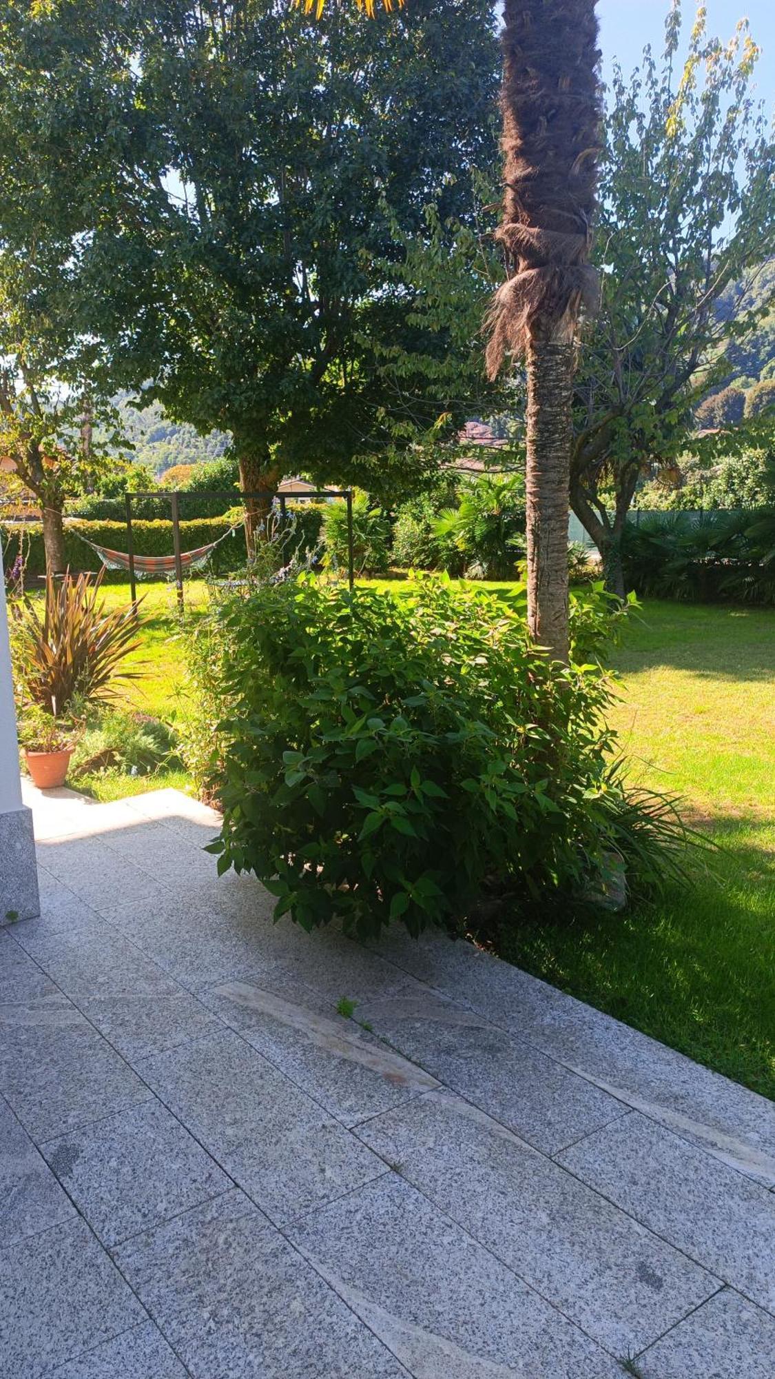 B&B Villa Preziosa Lago Maggiore Lesa Bagian luar foto