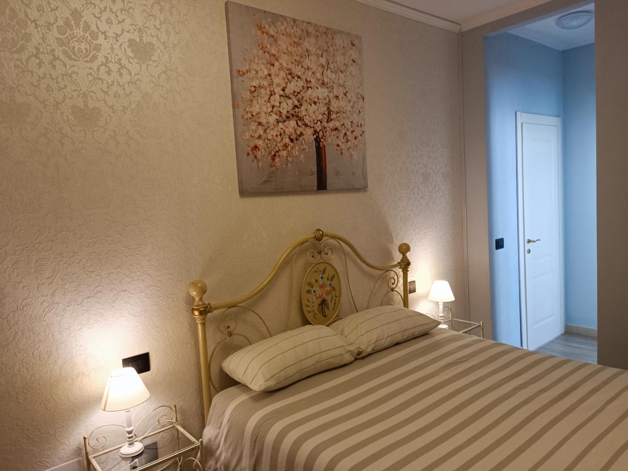 B&B Villa Preziosa Lago Maggiore Lesa Bagian luar foto